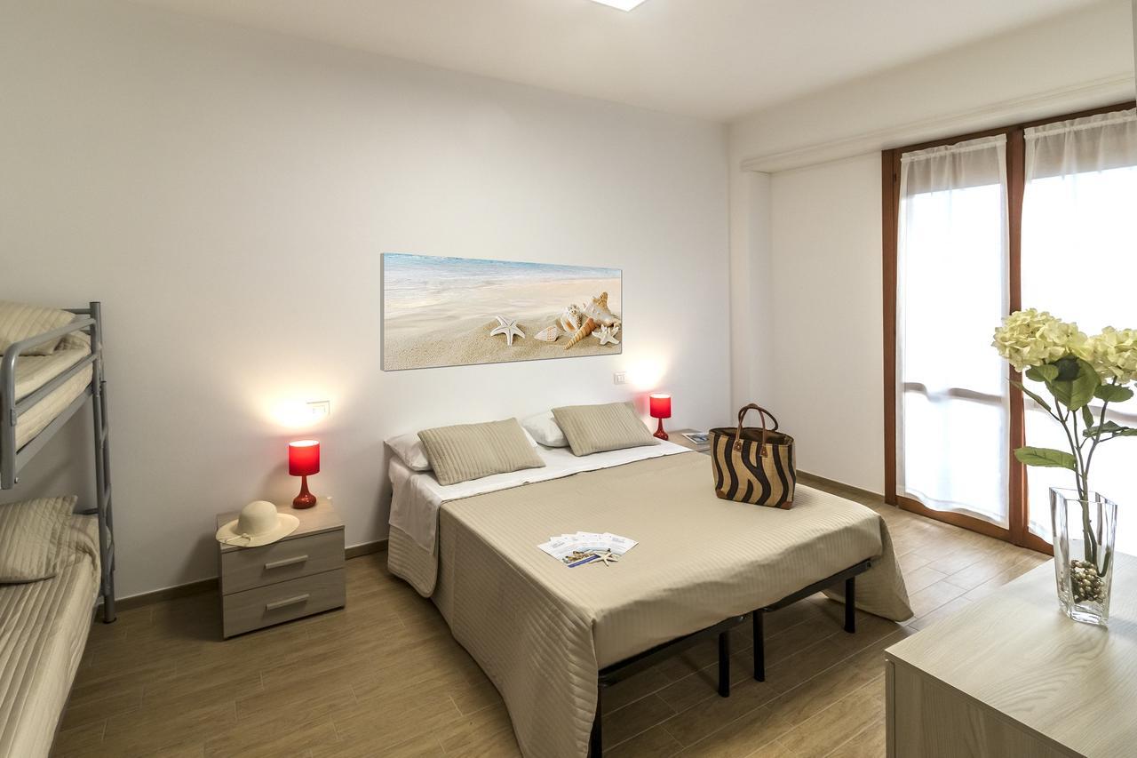 Zaffiro Luxury Silvi Vacanza Silvi Marina Exterior foto